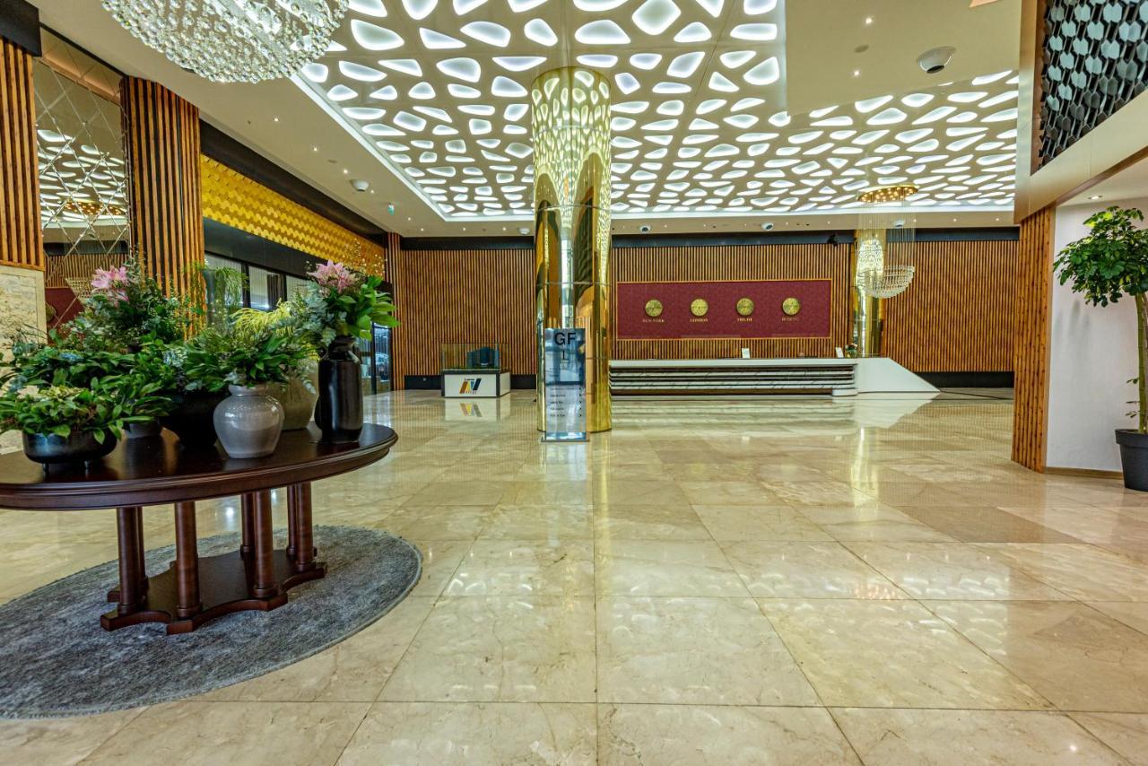 Grand Bellagio Batumi Convention & Casino Hotel Exterior photo